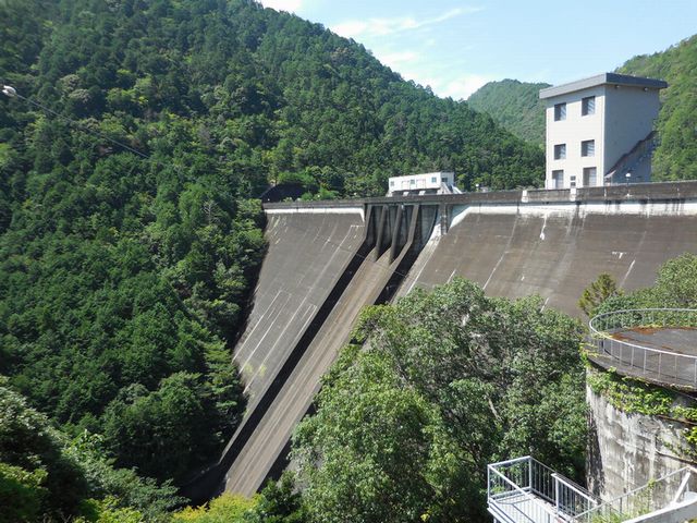 宇連ダム