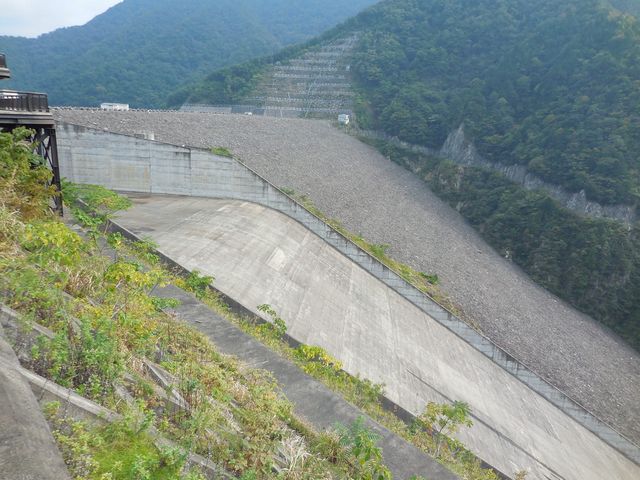 徳山ダム